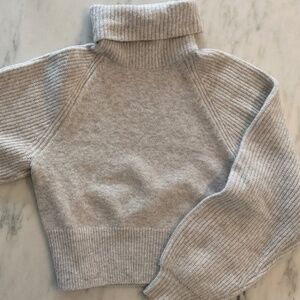 Topshop Gray Ribbed Turtleneck Sweater Size Small Cozy Knit US 4-6